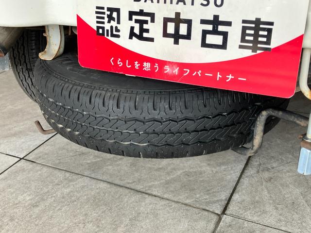 ハイゼットトラックエアコン・パワステ　スペシャル　５ＭＴ　４ＷＤ　車検整備付５速ミッション　パートタイム４ＷＤ　ＡＭ／ＦＭラジオ（滋賀県）の中古車