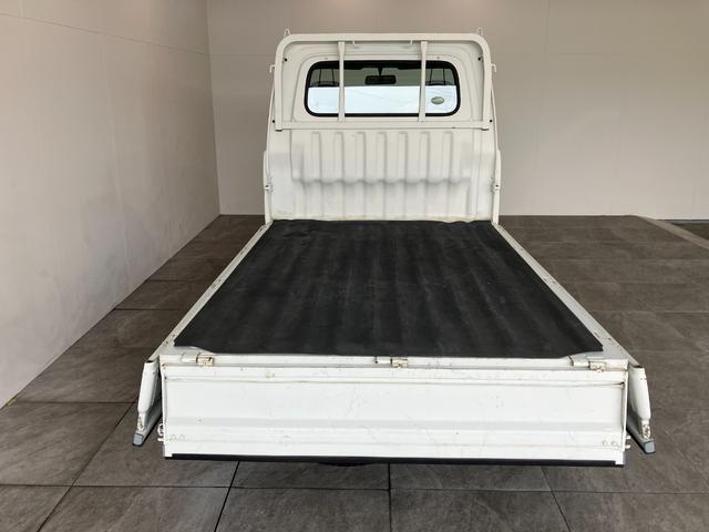 ハイゼットトラックエアコン・パワステ　スペシャル　５ＭＴ　４ＷＤ　車検整備付５速ミッション　パートタイム４ＷＤ　ＡＭ／ＦＭラジオ（滋賀県）の中古車