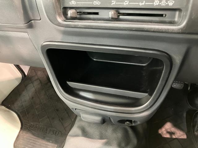 ハイゼットトラックエアコン・パワステ　スペシャル　５ＭＴ　４ＷＤ　車検整備付５速ミッション　パートタイム４ＷＤ　ＡＭ／ＦＭラジオ（滋賀県）の中古車