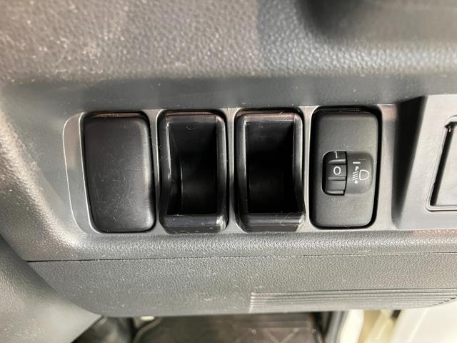 ハイゼットトラックエアコン・パワステ　スペシャル　５ＭＴ　４ＷＤ　車検整備付５速ミッション　パートタイム４ＷＤ　ＡＭ／ＦＭラジオ（滋賀県）の中古車