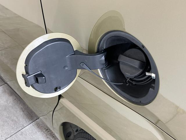 ピクシスメガＤ　ワンセグナビ　ＥＴＣ　走行３万７千キロ弱　車検整備付横滑り防止装置　ワンセグナビ　Ｂｌｕｅｔｏｏｔｈ　ＥＴＣ車載器　キーレス　　エコアイドル（滋賀県）の中古車