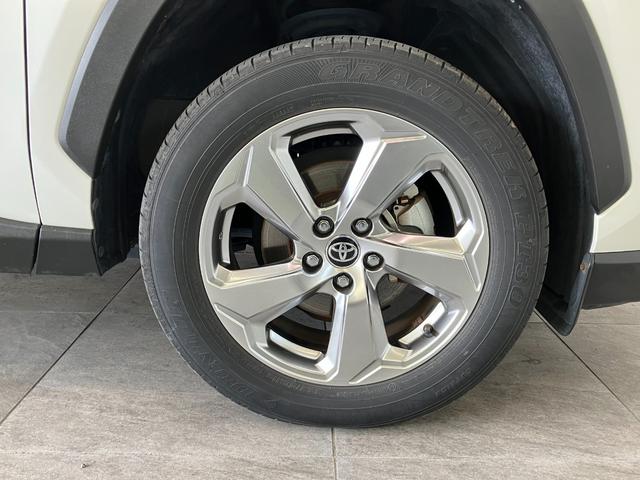 ＲＡＶ４ハイブリッドＧ　４ＷＤ　９型ナビ　バックカメラ　ドラレコ衝突被害軽減ブレーキ　コーナーセンサー　９インチフルセグナビ　バックカメラ　ドラレコ　レーダークルーズコントロール　パワーバックドア　運転席側パワーシート　ＬＥＤ　オートライト　スマートキー（滋賀県）の中古車