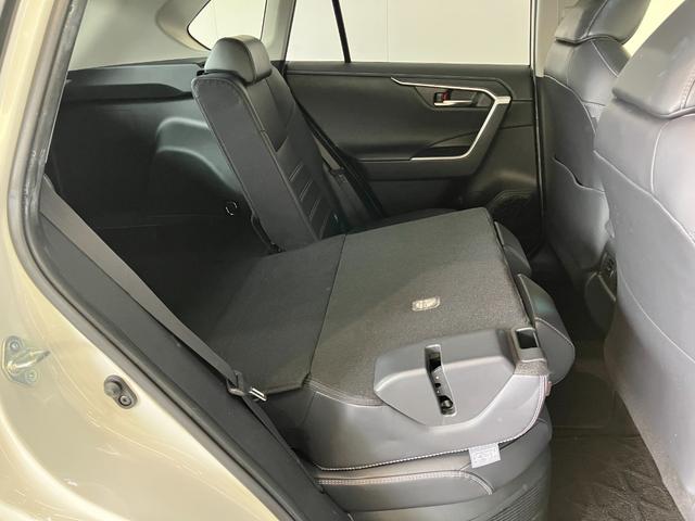 ＲＡＶ４ハイブリッドＧ　４ＷＤ　９型ナビ　バックカメラ　ドラレコ衝突被害軽減ブレーキ　コーナーセンサー　９インチフルセグナビ　バックカメラ　ドラレコ　レーダークルーズコントロール　パワーバックドア　運転席側パワーシート　ＬＥＤ　オートライト　スマートキー（滋賀県）の中古車