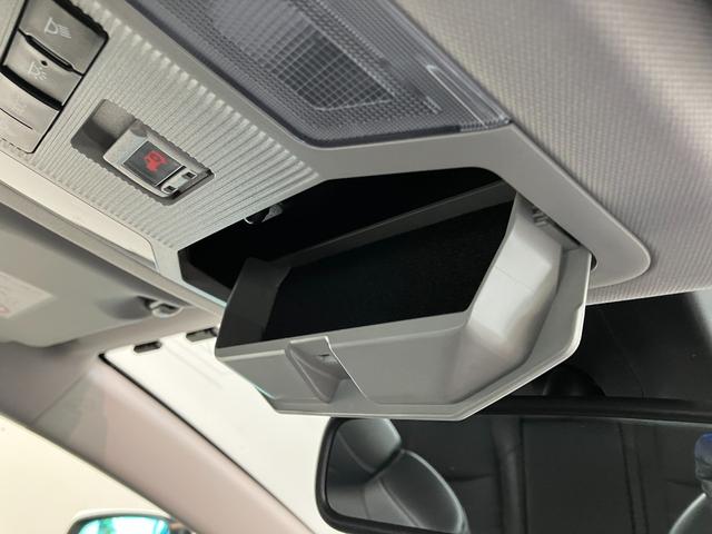 ＲＡＶ４ハイブリッドＧ　４ＷＤ　９型ナビ　バックカメラ　ドラレコ衝突被害軽減ブレーキ　コーナーセンサー　９インチフルセグナビ　バックカメラ　ドラレコ　レーダークルーズコントロール　パワーバックドア　運転席側パワーシート　ＬＥＤ　オートライト　スマートキー（滋賀県）の中古車