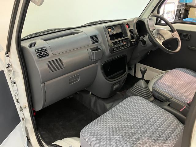 ハイゼットトラック農用スペシャル　４ＷＤ　５ＭＴ　走行４万キロ台エアコン　パワステ　パートタイム４ＷＤ　５ＭＴ車　Ｈｉ−Ｌｏ切替　荷台作業灯　ＡＭ／ＦＭラジオ（滋賀県）の中古車
