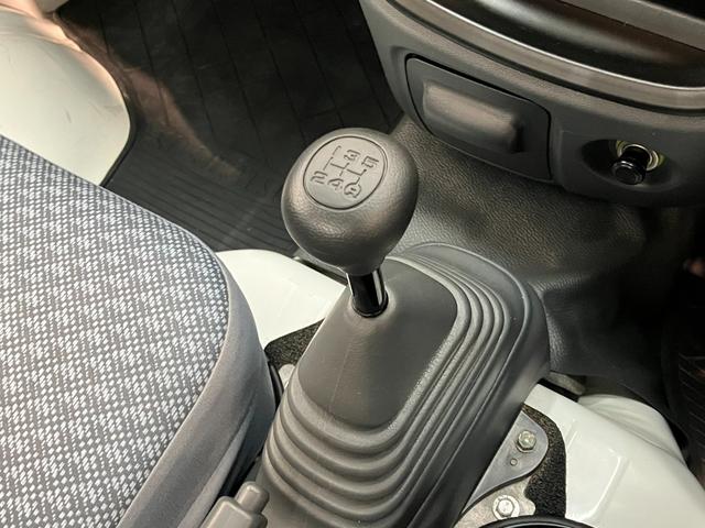 ハイゼットトラック農用スペシャル　４ＷＤ　５ＭＴ　走行４万キロ台エアコン　パワステ　パートタイム４ＷＤ　５ＭＴ車　Ｈｉ−Ｌｏ切替　荷台作業灯　ＡＭ／ＦＭラジオ（滋賀県）の中古車