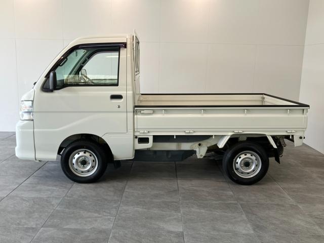 ハイゼットトラック農用スペシャル　４ＷＤ　５ＭＴ　走行４万キロ台エアコン　パワステ　パートタイム４ＷＤ　５ＭＴ車　Ｈｉ−Ｌｏ切替　荷台作業灯　ＡＭ／ＦＭラジオ（滋賀県）の中古車