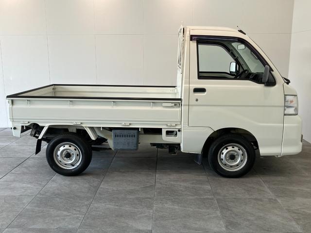 ハイゼットトラック農用スペシャル　４ＷＤ　５ＭＴ　走行４万キロ台エアコン　パワステ　パートタイム４ＷＤ　５ＭＴ車　Ｈｉ−Ｌｏ切替　荷台作業灯　ＡＭ／ＦＭラジオ（滋賀県）の中古車