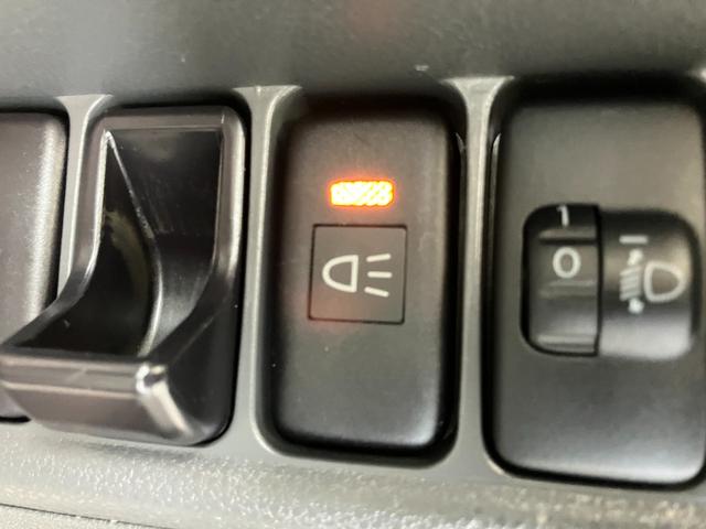 ハイゼットトラック農用スペシャル　４ＷＤ　５ＭＴ　走行４万キロ台エアコン　パワステ　パートタイム４ＷＤ　５ＭＴ車　Ｈｉ−Ｌｏ切替　荷台作業灯　ＡＭ／ＦＭラジオ（滋賀県）の中古車