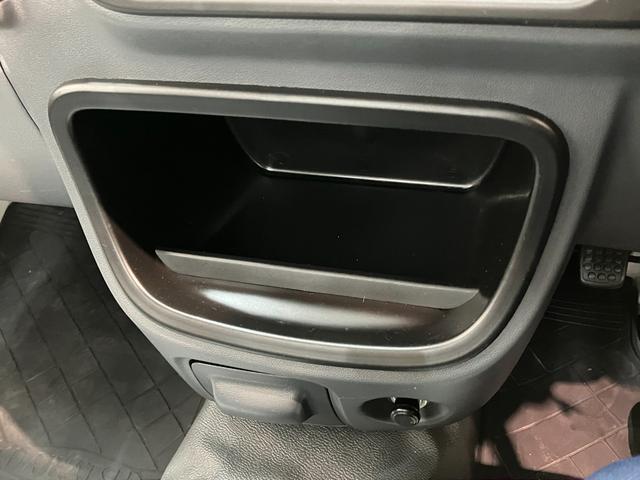 ハイゼットトラック農用スペシャル　４ＷＤ　５ＭＴ　走行４万キロ台エアコン　パワステ　パートタイム４ＷＤ　５ＭＴ車　Ｈｉ−Ｌｏ切替　荷台作業灯　ＡＭ／ＦＭラジオ（滋賀県）の中古車