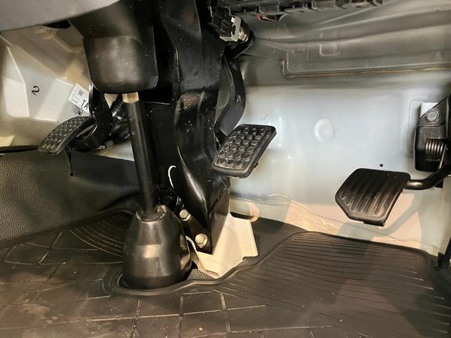 ハイゼットトラック農用スペシャル　４ＷＤ　５ＭＴ　走行４万キロ台エアコン　パワステ　パートタイム４ＷＤ　５ＭＴ車　Ｈｉ−Ｌｏ切替　荷台作業灯　ＡＭ／ＦＭラジオ（滋賀県）の中古車