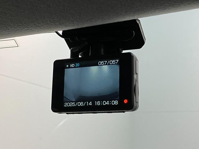 キャストスタイルＧ　ＶＳ　ＳＡ３　４ＷＤ　フルセグナビ　Ｐカメラ追突被害軽減ブレーキ　スマアシ３　ＬＥＤ　スマートキー　オートエアコン　前席シートヒーター　フルセグナビ　ＤＶＤ　Ｂｌｕｅｔｏｏｔｈ　ＵＳＢ　ＣＤ録音　パノラマカメラ　ドラレコ（滋賀県）の中古車