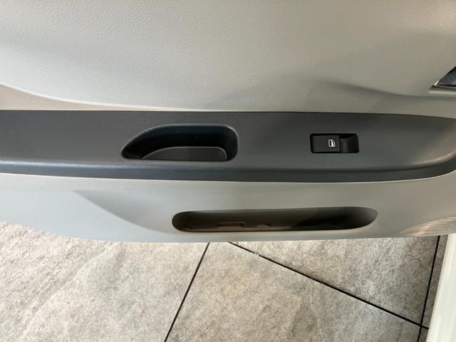 ミライースＸ　ＣＤステレオ　キーレス　デジタルメーター　車検整備付ＣＤステレオ　ＡＵＸ　電動格納式ドアミラー　１４インチアルミホイール　デジタルメーター　マニュアルエアコン　マニュアルレベリング　全席パワーウインドウ　エコアイドル　セキュリティアラーム　車検整備付（滋賀県）の中古車