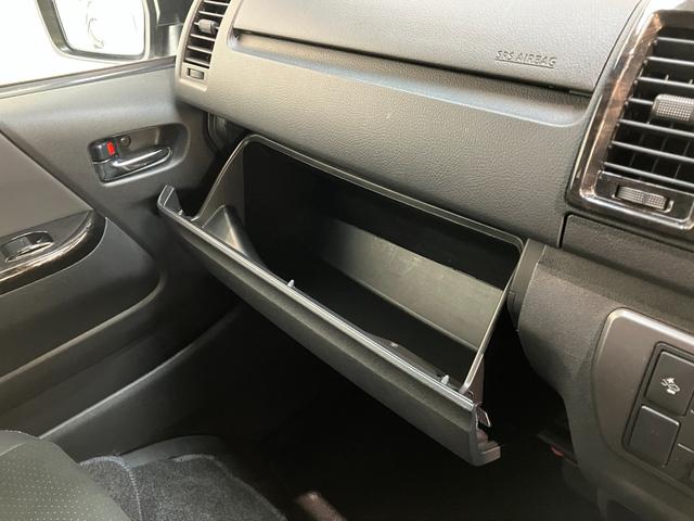 ハイエースバンスーパーＧＬ　ダークプライム２　軽油　ナビ　パノラマカメラディーゼル車　追突被害軽減ブレーキ　ＴＳＳ　コーナーセンサー　ＬＥＤ　スマートキー　両側電動スライドドア　　フルセグナビ　ＤＶＤ　Ｂｌｕｅｔｏｏｔｈ　パノラマカメラ　ＥＴＣ２．０（滋賀県）の中古車