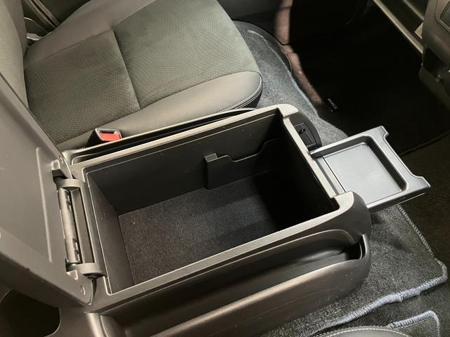 ハイエースバンスーパーＧＬ　ダークプライム２　軽油　ナビ　パノラマカメラディーゼル車　追突被害軽減ブレーキ　ＴＳＳ　コーナーセンサー　ＬＥＤ　スマートキー　両側電動スライドドア　　フルセグナビ　ＤＶＤ　Ｂｌｕｅｔｏｏｔｈ　パノラマカメラ　ＥＴＣ２．０（滋賀県）の中古車