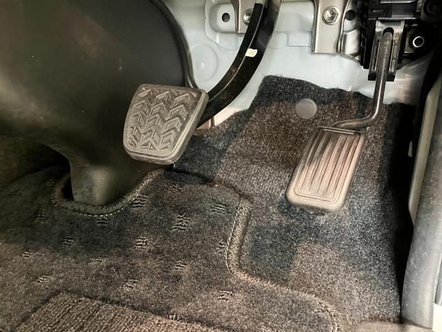 ハイエースバンスーパーＧＬ　ダークプライム２　軽油　ナビ　パノラマカメラディーゼル車　追突被害軽減ブレーキ　ＴＳＳ　コーナーセンサー　ＬＥＤ　スマートキー　両側電動スライドドア　　フルセグナビ　ＤＶＤ　Ｂｌｕｅｔｏｏｔｈ　パノラマカメラ　ＥＴＣ２．０（滋賀県）の中古車