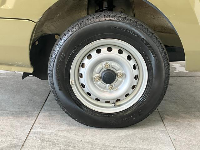 ハイゼットトラックスタンダードＳＡ３ｔ　４ＷＤ　ＡＴ車　キーレス　ＬＥＤ追突被害軽減ブレーキ　スマアシ３ｔ　ＬＥＤライト　荷台作業灯　キーレス　パワーウインドウ　パートタイム４ＷＤ　ＡＭ／ＦＭステレオ（滋賀県）の中古車