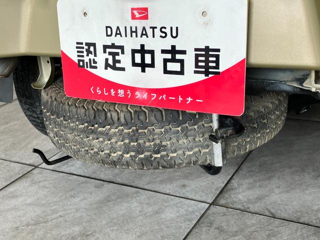 ハイゼットトラックスタンダードＳＡ３ｔ　４ＷＤ　ＡＴ車　キーレス　ＬＥＤ追突被害軽減ブレーキ　スマアシ３ｔ　ＬＥＤライト　荷台作業灯　キーレス　パワーウインドウ　パートタイム４ＷＤ　ＡＭ／ＦＭステレオ（滋賀県）の中古車