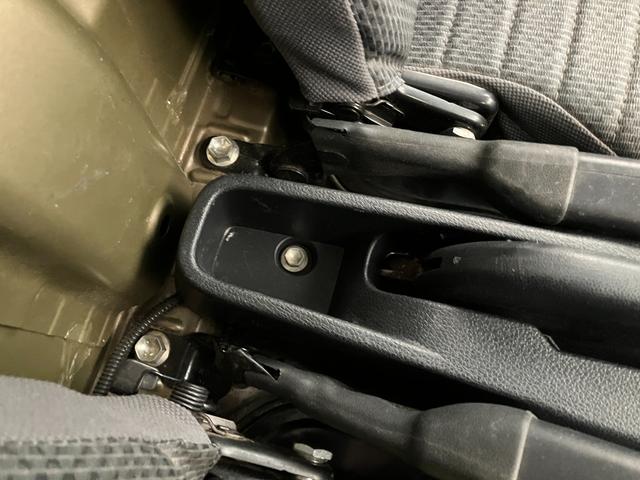 ハイゼットトラックスタンダードＳＡ３ｔ　４ＷＤ　ＡＴ車　キーレス　ＬＥＤ追突被害軽減ブレーキ　スマアシ３ｔ　ＬＥＤライト　荷台作業灯　キーレス　パワーウインドウ　パートタイム４ＷＤ　ＡＭ／ＦＭステレオ（滋賀県）の中古車