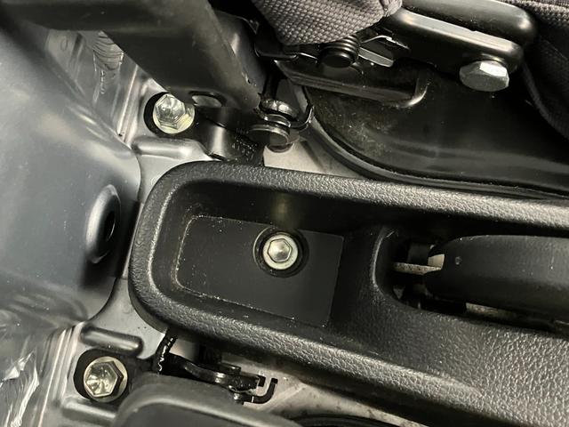 ハイゼットトラックエクストラＳＡIIIｔ　４ＷＤ　５ＭＴ　デフロック　ＬＥＤ追突被害軽減ブレーキ　スマアシ３ｔ　ＬＥＤ　キーレス　荷台作業灯　パートタイム４ＷＤ　Ｈｉ−Ｌｏ切替　デフロック　リヤ４枚リーフスプリング　ＣＤステレオ（滋賀県）の中古車