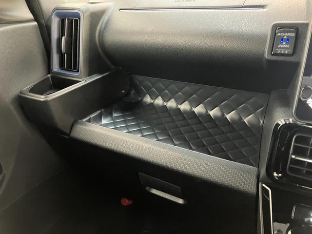 タントカスタムＲＳスタイルセレクション　４ＷＤ　９型ナビ　Ｐカメラ追突被害軽減ブレーキ　コーナーセンサー　ＬＥＤ　両側電動スライドドア　レーダークルーズコントロール　シートヒーター　９型フルセグナビ　ＤＶＤ　Ｂｌｕｅｔｏｏｔｈ　ＵＳＢ　パノラマカメラ　前後ドラレコ（滋賀県）の中古車