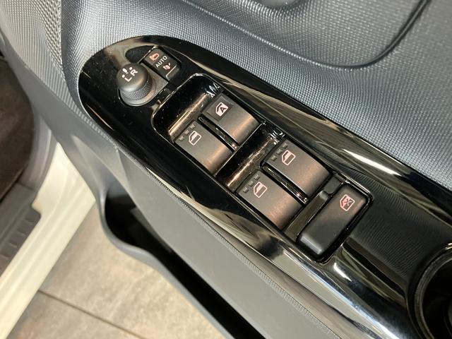 ムーヴキャンバスＧブラックインテリアリミテッド　ＳＡIII　フルセグナビ追突被害軽減ブレーキ　スマアシ３　コーナーセンサー　ＬＥＤヘッドライト　スマートキー　両側電動スライドドア　　フルセグナビ　ＤＶＤ　Ｂｌｕｅｔｏｏｔｈ　ＵＳＢ　パノラマカメラ　エコアイドル（滋賀県）の中古車