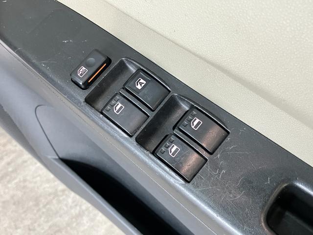 ミラＸスペシャル　５速ミッション　キーレス　アルミホイールキーレス　ＣＤステレオ　ＡＵＸ端子　ＥＴＣ車載器（滋賀県）の中古車