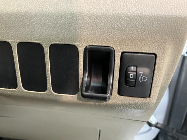 ミラＸスペシャル　５速ミッション　キーレス　アルミホイールキーレス　ＣＤステレオ　ＡＵＸ端子　ＥＴＣ車載器（滋賀県）の中古車