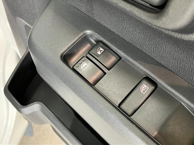 ハイゼットカーゴＤＸ　４ＷＤ　ＣＶＴ　コーナーセンサー　キーレス　ドラレコ追突被害軽減ブレーキ　スマアシ　コーナーセンサー　キーレス　パートタイム４ＷＤ　前席パワーウインドウ　リヤヒーターダクト　ドラレコ（滋賀県）の中古車