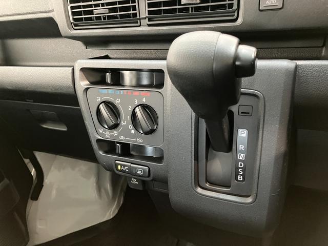 ハイゼットカーゴＤＸ　４ＷＤ　ＣＶＴ　コーナーセンサー　キーレス　ドラレコ追突被害軽減ブレーキ　スマアシ　コーナーセンサー　キーレス　パートタイム４ＷＤ　前席パワーウインドウ　リヤヒーターダクト　ドラレコ（滋賀県）の中古車
