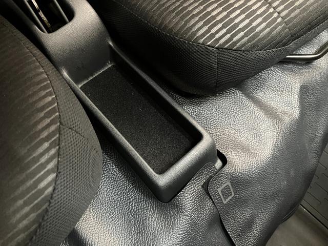 ハイゼットカーゴＤＸ　４ＷＤ　ＣＶＴ　コーナーセンサー　キーレス　ドラレコ追突被害軽減ブレーキ　スマアシ　コーナーセンサー　キーレス　パートタイム４ＷＤ　前席パワーウインドウ　リヤヒーターダクト　ドラレコ（滋賀県）の中古車