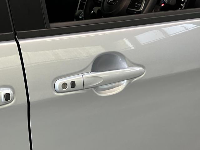 トールカスタムＧ　フルセグナビ　バックカメラ　両側電動スライドドア追突被害軽減ブレーキ　スマアシ　コーナーセンサー　ＬＥＤ　スマートキー　両側電動スライドドア　レーダークルーズコントロール　フルセグナビ　ＤＶＤ　Ｂｌｕｅｔｏｏｔｈ　ＵＳＢ　バックカメラ（滋賀県）の中古車