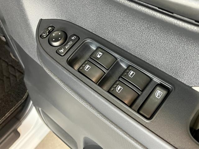 タントＸ　フルセグナビ　バックカメラ　左側電動スライドドア追突被害軽減ブレーキ　スマアシ　コーナーセンサー　ＬＥＤ　スマートキー　左側電動スライドドア　前席シートヒーター　フルセグナビ　ＤＶＤ　Ｂｌｕｅｔｏｏｔｈ　ＵＳＢ　バックカメラ（滋賀県）の中古車