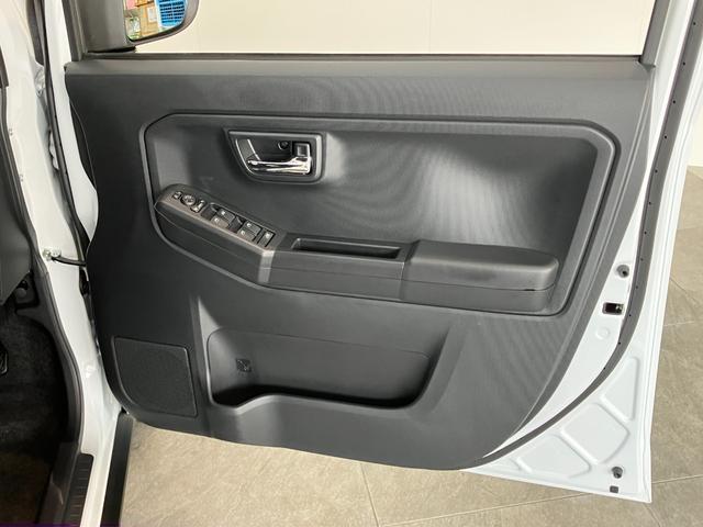 タフトＧダーククロムベンチャー　ＬＥＤ　届出済未使用車追突被害軽減ブレーキ　コーナーセンサー　ＬＥＤ　スマートキー　オートエアコン　前席シートヒーター　ナビ取付時用バックカメラ　オートライト　エコアイドル（滋賀県）の中古車