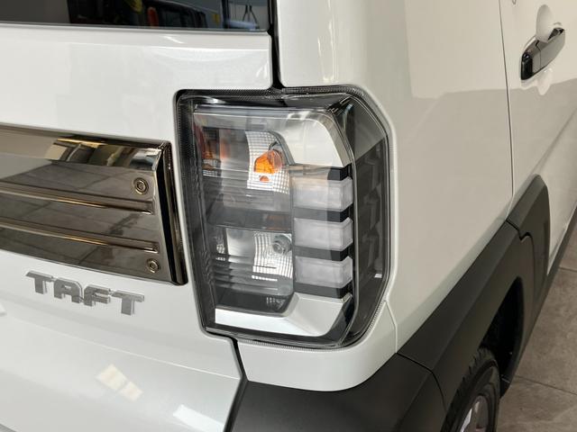 タフトＧダーククロムベンチャー　ＬＥＤ　届出済未使用車追突被害軽減ブレーキ　コーナーセンサー　ＬＥＤ　スマートキー　オートエアコン　前席シートヒーター　ナビ取付時用バックカメラ　オートライト　エコアイドル（滋賀県）の中古車