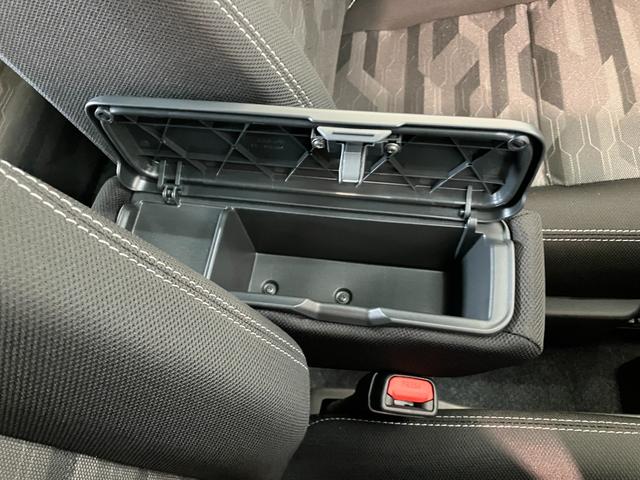 タフトＧダーククロムベンチャー　ＬＥＤ　届出済未使用車追突被害軽減ブレーキ　コーナーセンサー　ＬＥＤ　スマートキー　オートエアコン　前席シートヒーター　ナビ取付時用バックカメラ　オートライト　エコアイドル（滋賀県）の中古車