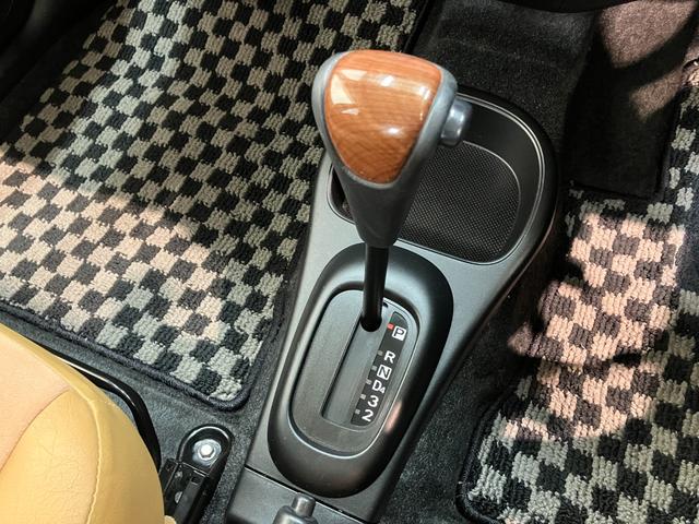 ミラジーノプレミアムＸ　走行５万５千キロ台７　車検整備付ウッド調インテリア　ＭＯＭＯステアリング　オートエアコン　キーレス　ナビ（滋賀県）の中古車