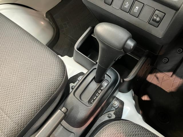 ハイゼットトラックスタンダードＳＡ３ｔ　４ＷＤ　ＡＴ車追突被害軽減ブレーキ　スマアシ３ｔ　パートタイム４ＷＤ　ＡＴ車　エアコン　パワステ　ＡＭ／ＦＭラジオ（滋賀県）の中古車