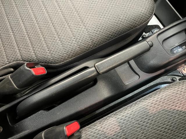 ハイゼットトラックスタンダードＳＡ３ｔ　４ＷＤ　ＡＴ車追突被害軽減ブレーキ　スマアシ３ｔ　パートタイム４ＷＤ　ＡＴ車　エアコン　パワステ　ＡＭ／ＦＭラジオ（滋賀県）の中古車