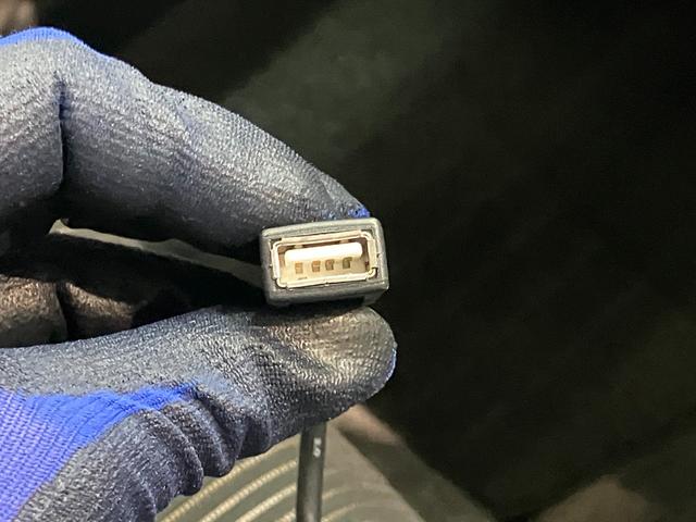 ｅＫカスタムＴ　ワンセグナビ　バックカメラ　ＨＩＤヘッドライトＵＳＢ　オートエアコン　ＥＴＣ　プッシュボタンスタート　１５インチアルミホイール　オートライト　シートヒーター　スマートキー（滋賀県）の中古車
