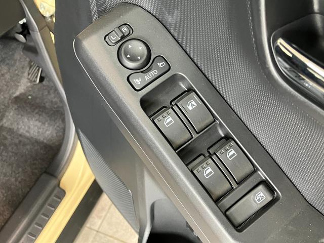 タフトＧ　ダーククロムベンチャー　届出済未使用車　　スマートキー衝突被害軽減ブレーキ　コーナーセンサー　バックカメラ（ナビ装着時用）　前席シートヒーター　電動パーキングブレーキ　１５インチ専用アルミホイール　オートライト　オートエアコン　スマートキー　エコアイドル（滋賀県）の中古車
