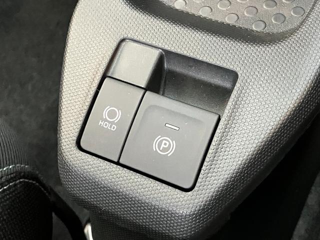 タフトＧ　ダーククロムベンチャー　届出済未使用車　　スマートキー衝突被害軽減ブレーキ　コーナーセンサー　バックカメラ（ナビ装着時用）　前席シートヒーター　電動パーキングブレーキ　１５インチ専用アルミホイール　オートライト　オートエアコン　スマートキー　エコアイドル（滋賀県）の中古車
