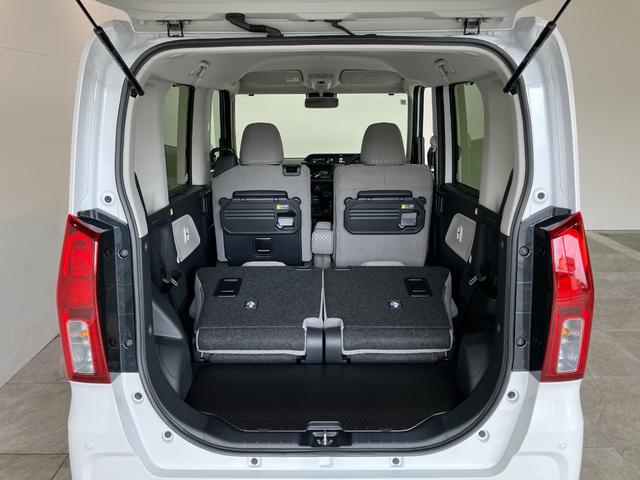 タントＸ　届出済未使用車　左側電動スライドドア　ＬＥＤヘッドライト衝突被害軽減ブレーキ　コーナーセンサー　バックカメラ（ナビ装着時用）　前席シートヒーター　電動パーキングブレーキ　　電動格納ミラー　オートライト　オートエアコン　スマートキー　エコアイドル（滋賀県）の中古車