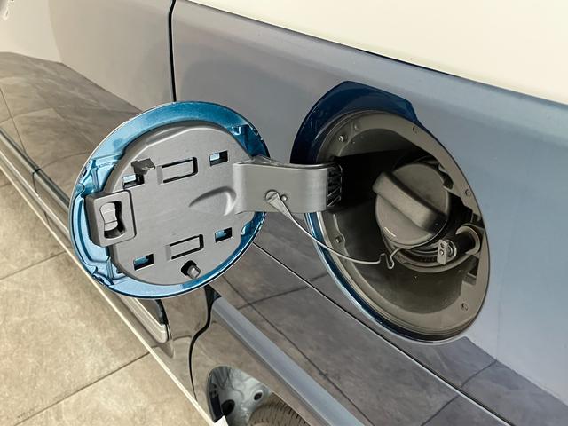 ムーヴキャンバスストライプスＧ　両側電動スライドドア　ＬＥＤヘッドライト衝突被害軽減ブレーキ　両側電動スライドドア　コーナーセンサー　バックカメラ（ナビ装着時用）　前席シートヒーター　電動パーキング　ＬＥＤヘッド　オートライト　オートエアコン　スマートキー　エコアイドル（滋賀県）の中古車