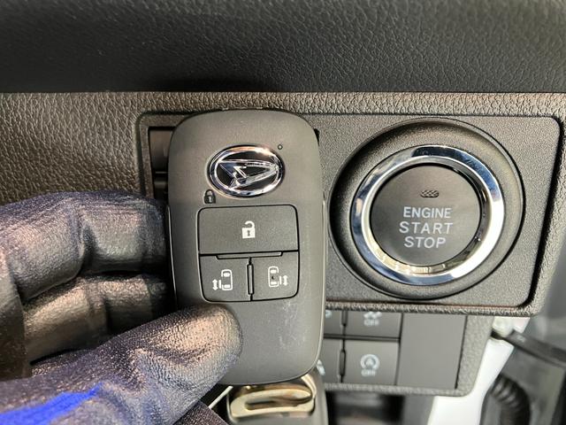ムーヴキャンバスストライプスＧ　両側電動スライドドア　ＬＥＤヘッドライト衝突被害軽減ブレーキ　両側電動スライドドア　コーナーセンサー　バックカメラ（ナビ装着時用）　前席シートヒーター　電動パーキング　ＬＥＤヘッド　オートライト　オートエアコン　スマートキー　エコアイドル（滋賀県）の中古車