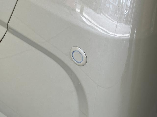 タントＸ　左側パワスラ　ＬＥＤ　スマートキー　シートヒーター衝突被害軽減ブレーキ　コーナーセンサー　バックカメラ（ナビ装着時用）　左側電動スライドドア　ＬＥＤライト　オートライト　オートエアコン　スマートキー　ＣＤステレオ（滋賀県）の中古車