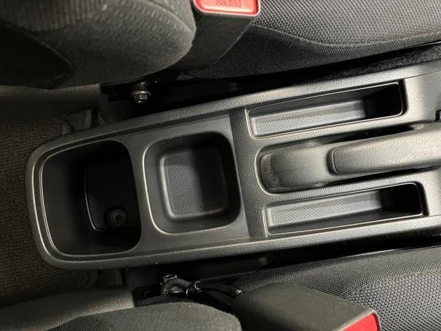 フィット１３Ｇ　ワンセグナビ　ＥＴＣ　キーレス　走行６万４千キロ台ＵＳＢ　キーレス　電格ミラー　運転席シートリフター　ＥＣＯＮモードスイッチ（滋賀県）の中古車