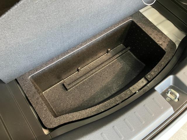 フィット１３Ｇ　ワンセグナビ　ＥＴＣ　キーレス　走行６万４千キロ台ＵＳＢ　キーレス　電格ミラー　運転席シートリフター　ＥＣＯＮモードスイッチ（滋賀県）の中古車