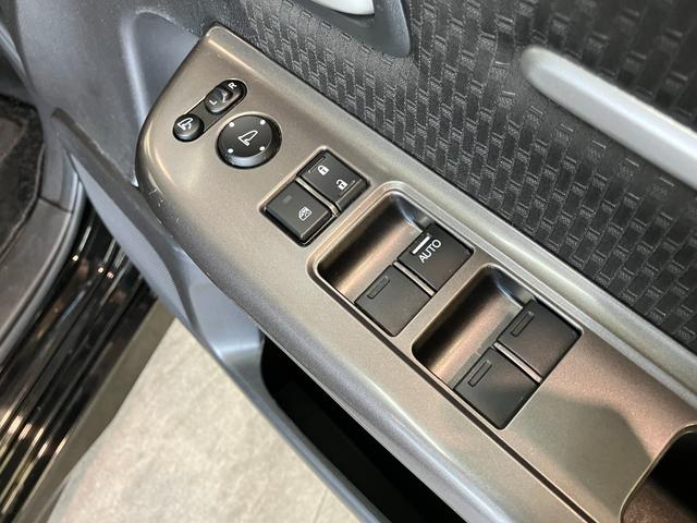 ステップワゴンスパーダスパーダハイブリッド　Ｇ　ホンダセンシング　１０型ナビ追突被害軽減ブレーキ　ＬＥＤ　スマートキー　両側電動スライドドア　１０型フルセグナビ　ＤＶＤ　Ｂｌｕｅｔｏｏｔｈ　ＵＳＢ　バックカメラ　レーダークルーズコントロール（滋賀県）の中古車