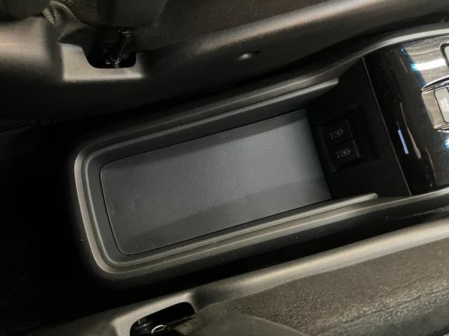 ステップワゴンスパーダスパーダハイブリッド　Ｇ　ホンダセンシング　１０型ナビ追突被害軽減ブレーキ　ＬＥＤ　スマートキー　両側電動スライドドア　１０型フルセグナビ　ＤＶＤ　Ｂｌｕｅｔｏｏｔｈ　ＵＳＢ　バックカメラ　レーダークルーズコントロール（滋賀県）の中古車